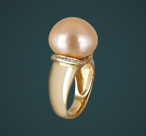 Золотое кольцо с жемчугом 8212: розовый морской жемчуг, золото 585°